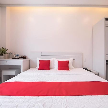 הו צ'י מין סיטי Bin Bin Hotel 4 - Near Sunrise City D7 מראה חיצוני תמונה
