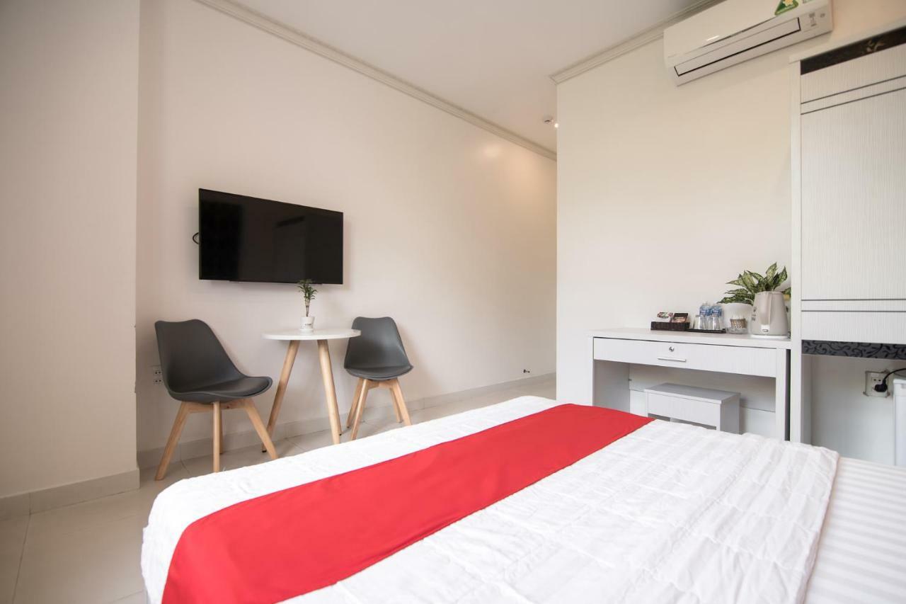 הו צ'י מין סיטי Bin Bin Hotel 4 - Near Sunrise City D7 מראה חיצוני תמונה