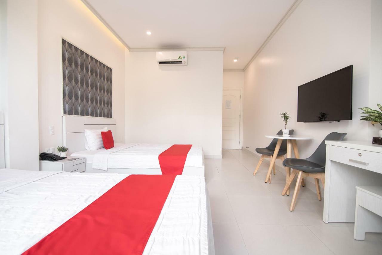הו צ'י מין סיטי Bin Bin Hotel 4 - Near Sunrise City D7 מראה חיצוני תמונה
