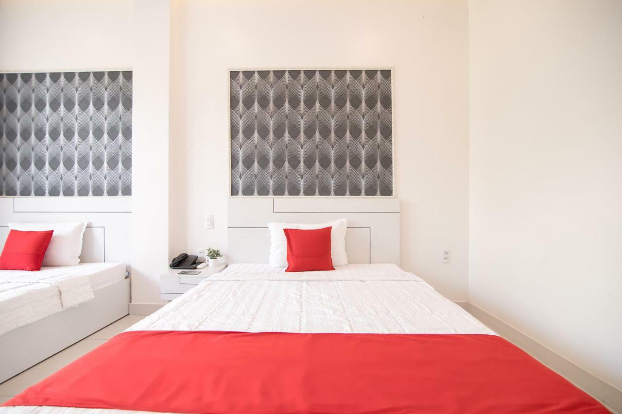 הו צ'י מין סיטי Bin Bin Hotel 4 - Near Sunrise City D7 מראה חיצוני תמונה