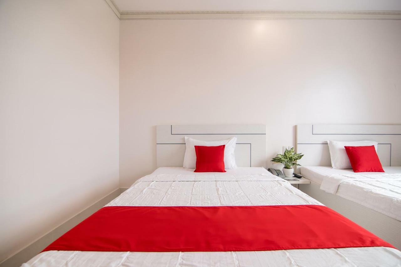 הו צ'י מין סיטי Bin Bin Hotel 4 - Near Sunrise City D7 מראה חיצוני תמונה