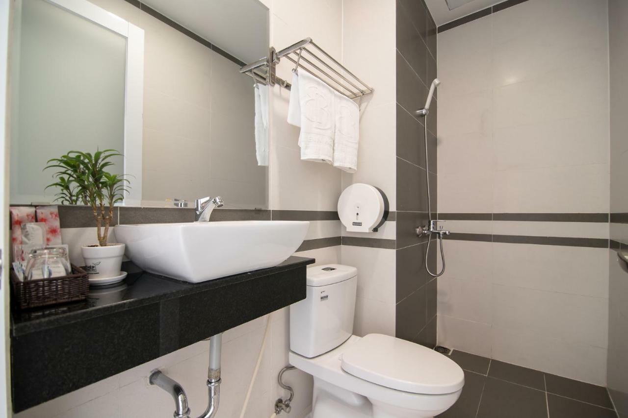 הו צ'י מין סיטי Bin Bin Hotel 4 - Near Sunrise City D7 מראה חיצוני תמונה