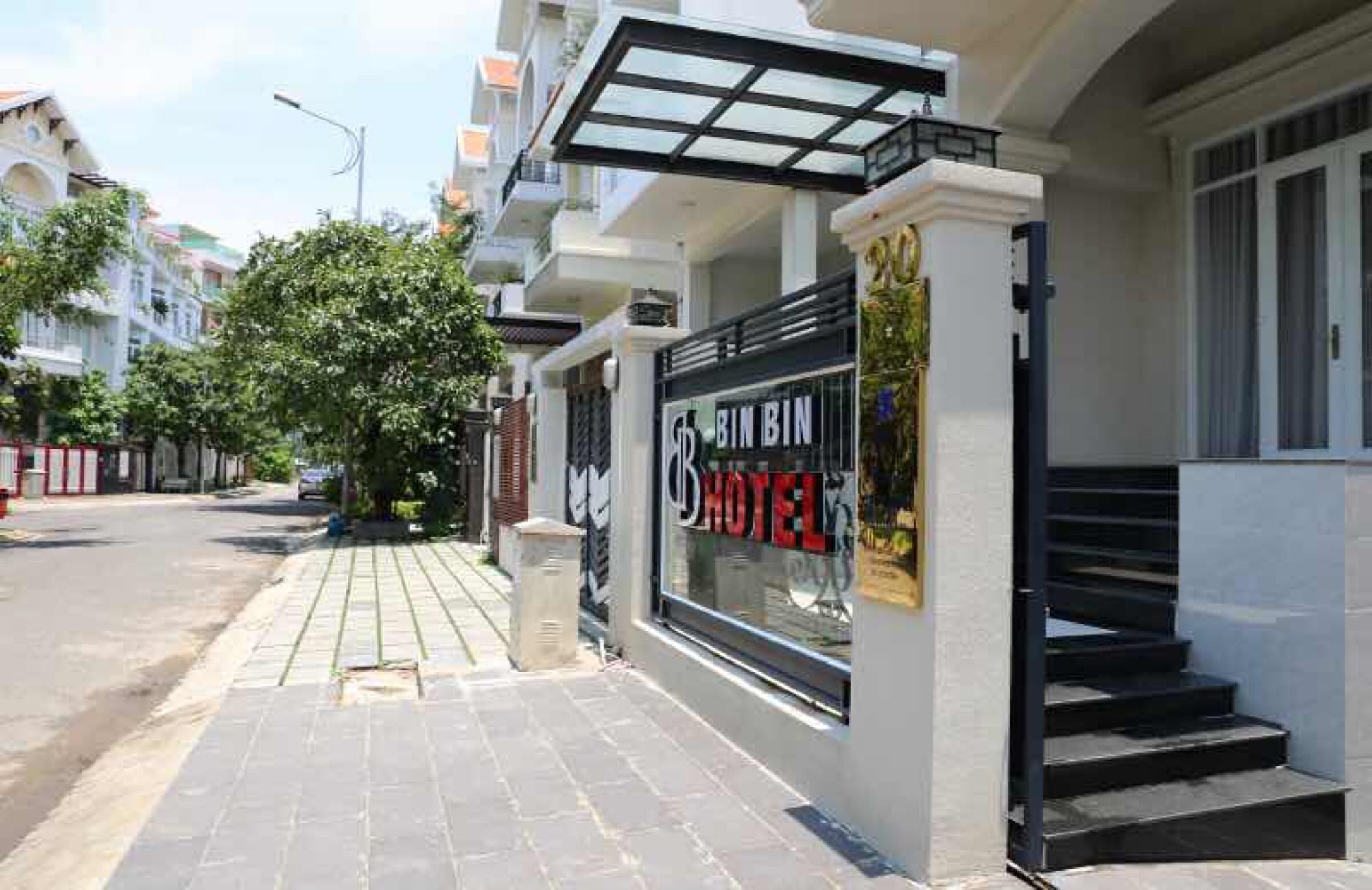 הו צ'י מין סיטי Bin Bin Hotel 4 - Near Sunrise City D7 מראה חיצוני תמונה